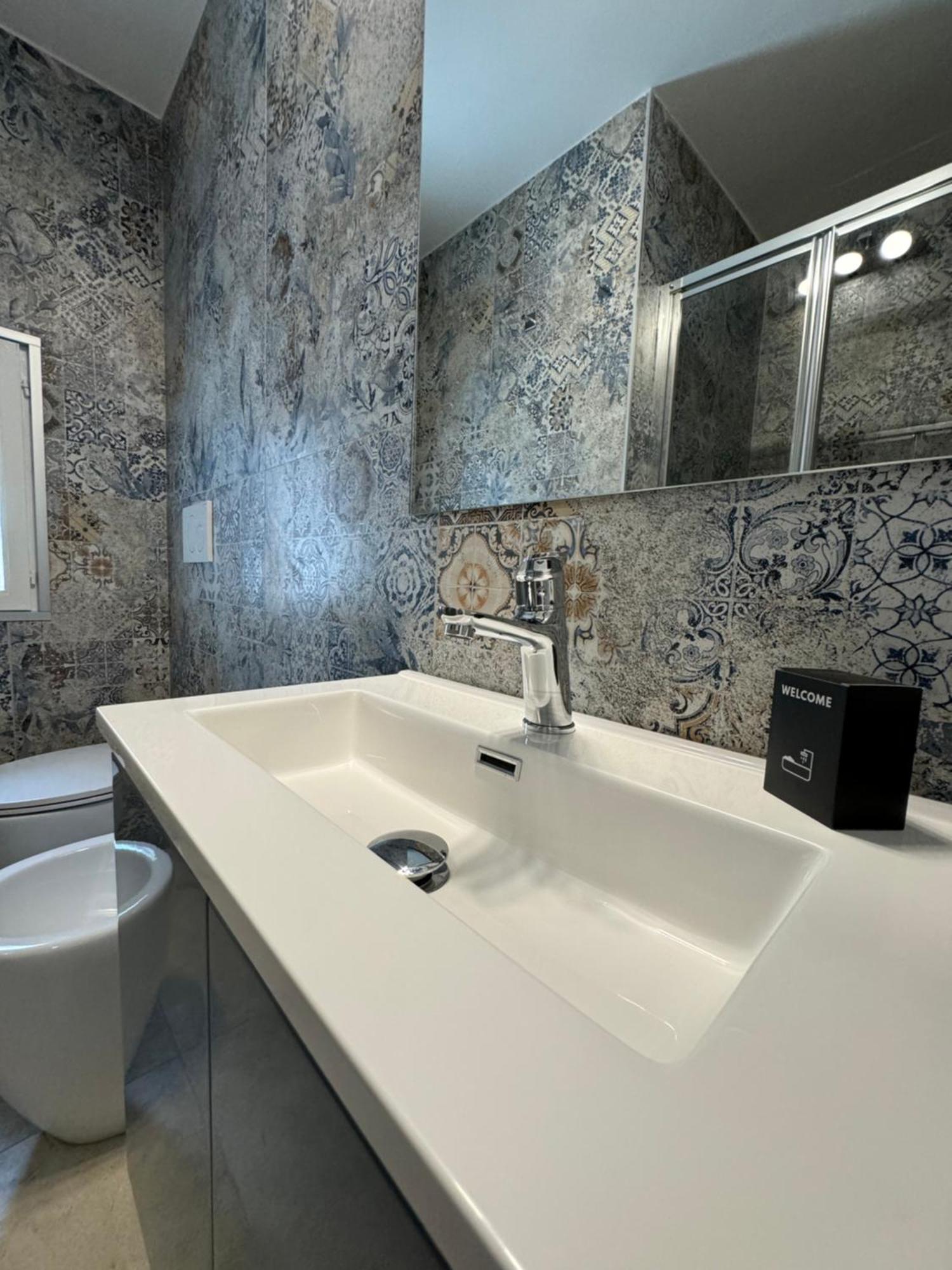 Edo House Anzio - Beachfront - Fronte Mare - Affittacamere Exterior foto